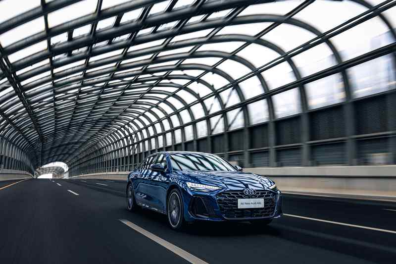  全新奥迪A6L开启预售，动感设计引领C级豪华新风向；智能座舱与先进动力系统全面升级。 汽车科技