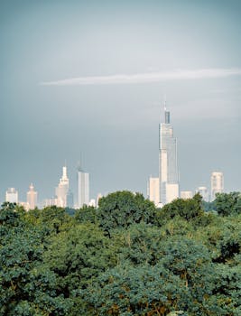 智驾产业迎来新格局；地平线机器人业绩稳健增长；量产交付能力凸显竞争优势。