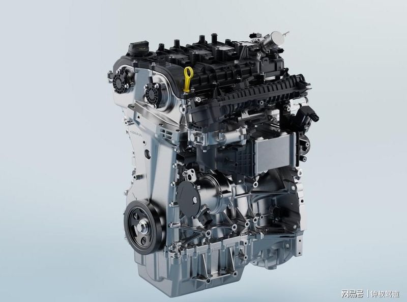 蓝鲸超擎混动技术解析:告别充电焦虑与高油耗的出行新解 汽车科技