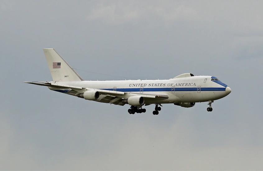 末日指挥塔:E-4B战略指挥机的技术剖解与战略价值 新闻