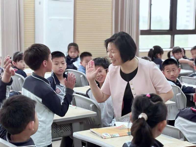 看见的力量:一位校长如何用课堂观察点燃沉默学生的内在潜能 教育招生