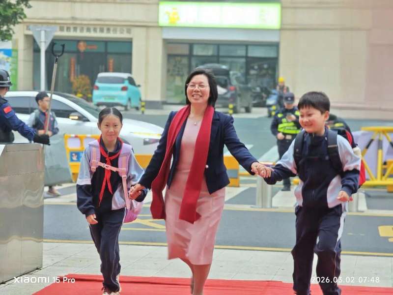 看见的力量:一位校长如何用课堂观察点燃沉默学生的内在潜能 教育招生